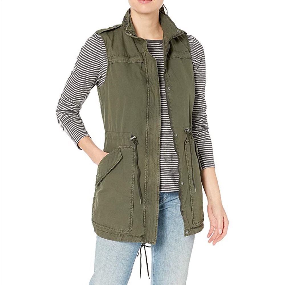 Levi’s Lightweight Cotton Fishtail Vest